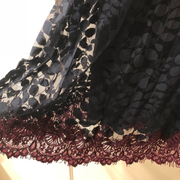 Delist 4/30‼️Max Studio Lace Pleated Dress - Picture 5 of 6